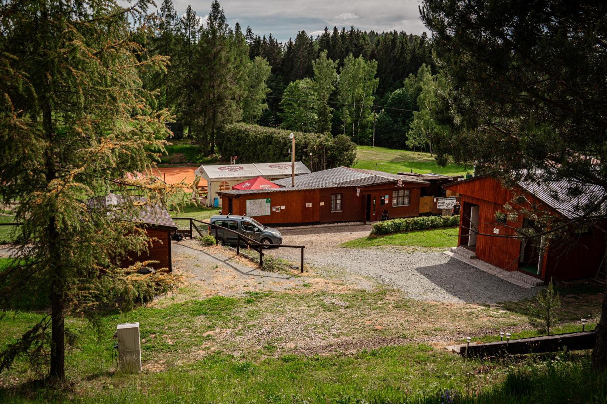 Karavan 1 V Arealu Koupaliste Bystre V Orlickych Horach Bystré Exterior foto